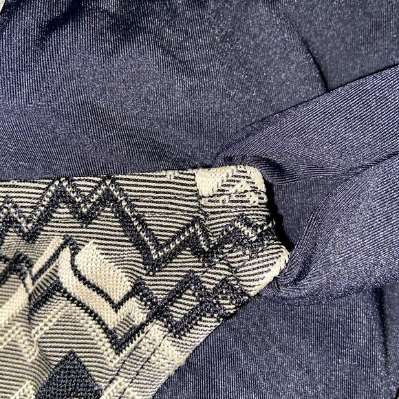 L*SPACE Audrey Sahara Bikini Bottoms Chevron Full Cut Black Beige Medium - Picture 3 of 6